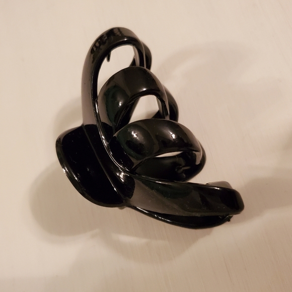 4 Hair Claw Clips - Picture 6 of 10